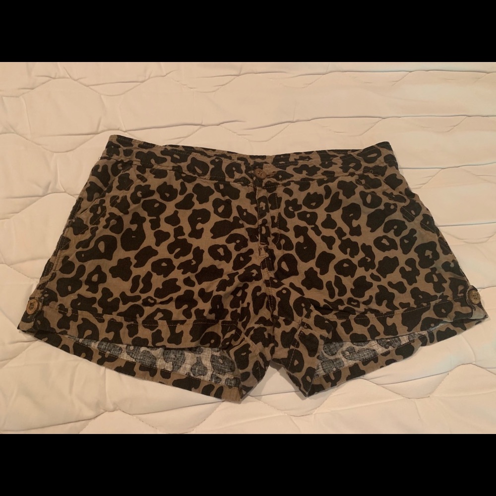 Delia*s Linen Leopard Shorts